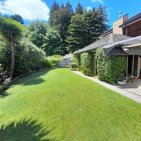 Kiwi Lodge-2