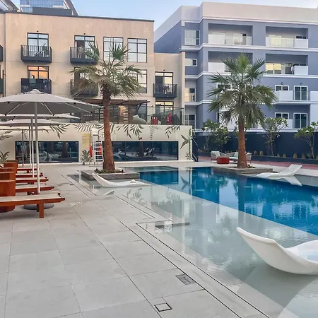 Blue Breeze - Elegant 1BR with Private Jacuzzi&Terrace in JVC-2