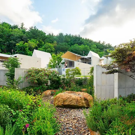 Dalto Resort Poolvilla Glamping-3