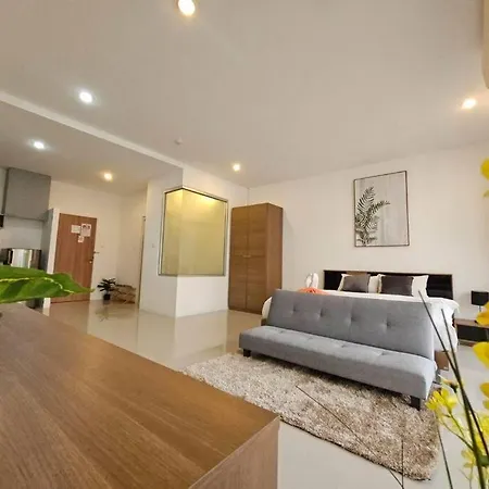 Chic Condominium Karon Beach-3