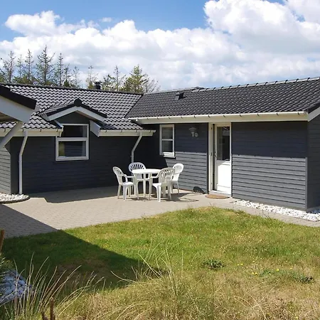 Holiday Home Bakkedraget Blavand-3