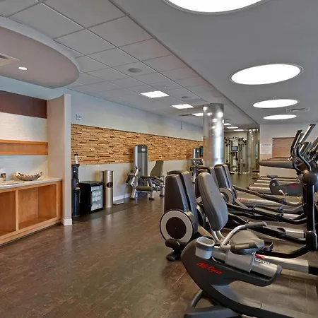 Renaissance Edmonton Airport Hotel-2