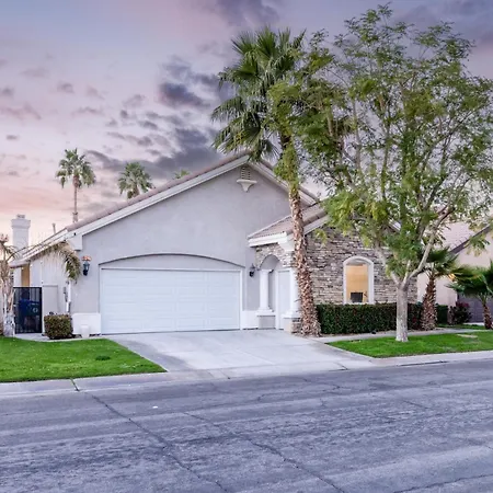 Music Lovers Paradise 7 Bed Pool Home And Game Room-3