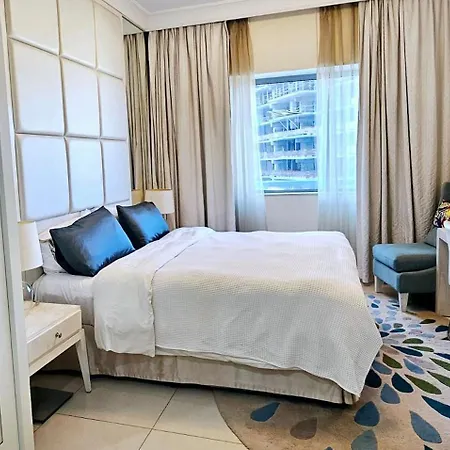 Superb 1 Bedroom Apt Next To Burj Khalifa And Dubai Mall-2