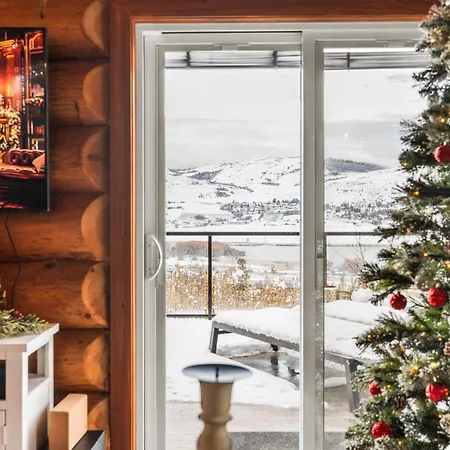 The View Point Lodge Cozy Log House With Hot Tub-3