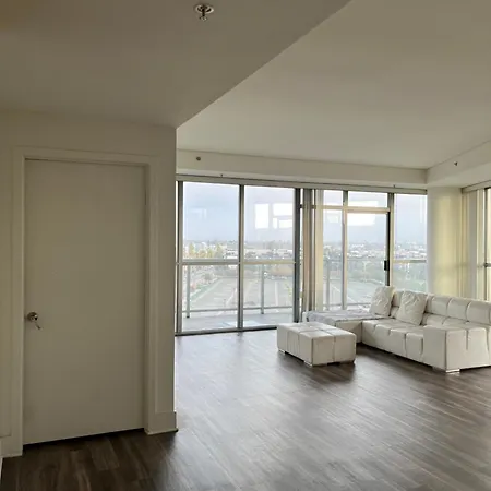 Hollywoodnorth-3