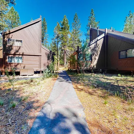 Cozy Cabin-2
