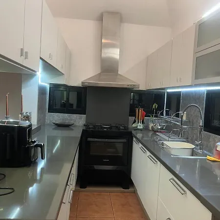 Casa En Zona Tio Tom-3