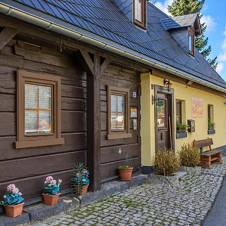 Ferienhaus Sissi - Wellness-Paradies in ruhiger Lage mit Whirlpool und Sauna-3