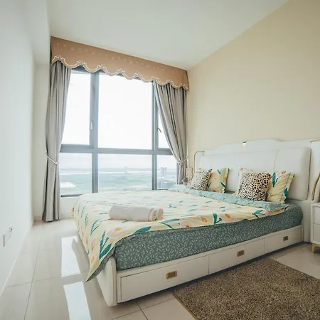 Macrolink Medini Starry Stay 3Br 5Pax By Our Stay-2