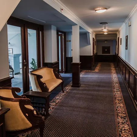 Palace Inn-3