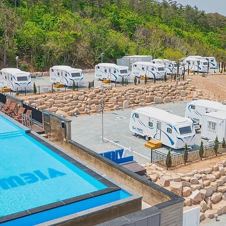 Gyeongju Viewdel Caravan Pension-3