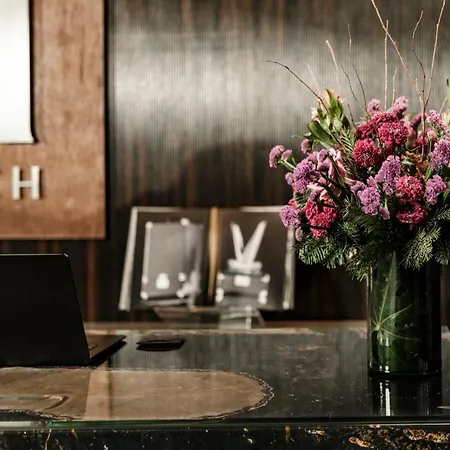 Fitch Hotel (Adults Only)-3