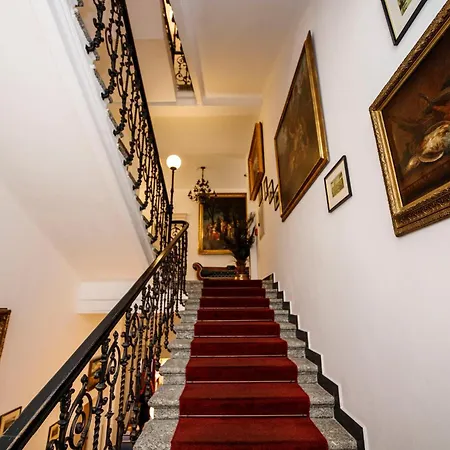 Salvator Hotel-2
