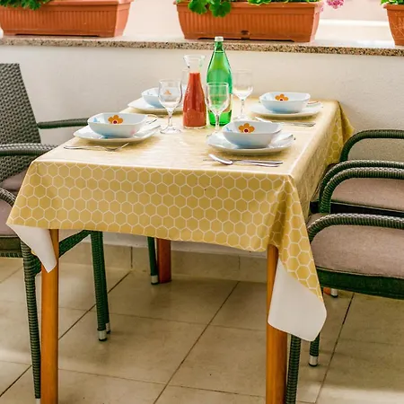 Tolle Wohnung In Pula Mit Swimmingpool-3