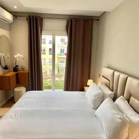 N42 Luxe Et Elegance Avec Jacuzzi Privatif Sur La Corniche Rabat Essabah-2