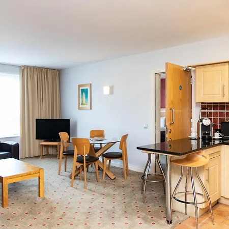 Lahinch Coast Hotel And Suites-3