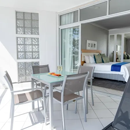Peninsula All Suite Hotel By Dream Resorts-2