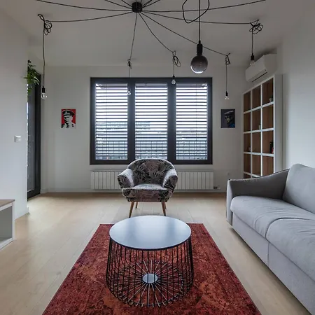 Hostgost Selected Suites - K District-2