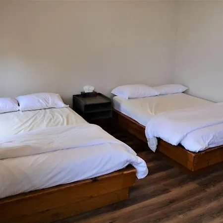 The Blue Mountains Chalet For 20- 8Br Bliss W Hot Tub-3