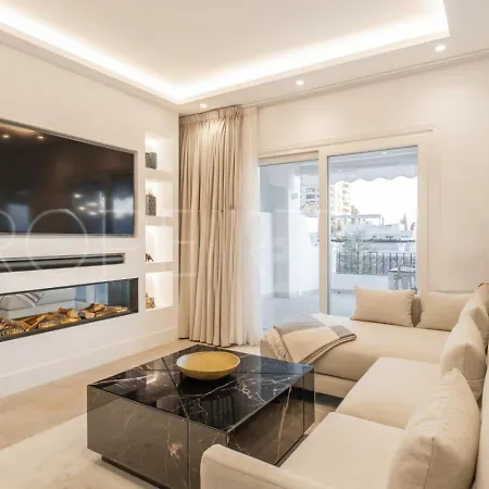 The Exquisite Townhouse In Aloha Gardens-3