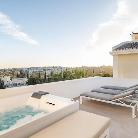 The Exquisite Townhouse In Aloha Gardens-2