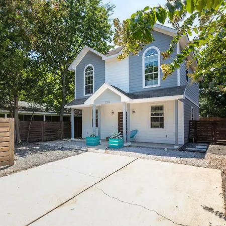 East Austin Oasis 2 Story Cowboy Pool Home Perfect For Wfh Retreat-2