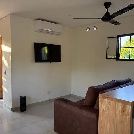 Cabana Bianca Elite Con Jacuzzi Privado!-2