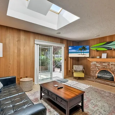 Hot Tub, Fire Pit, BBQ, Shuffleboard, Walk To Beach-3