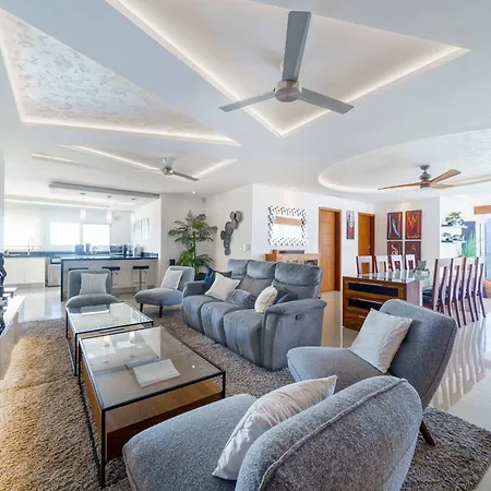 Luxury 4 Bedroom Penthouse With Private Jacuzzi Steps From Hotel Zone-3