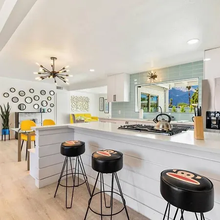 Azul Desert Escape By Rather Be Properties-3