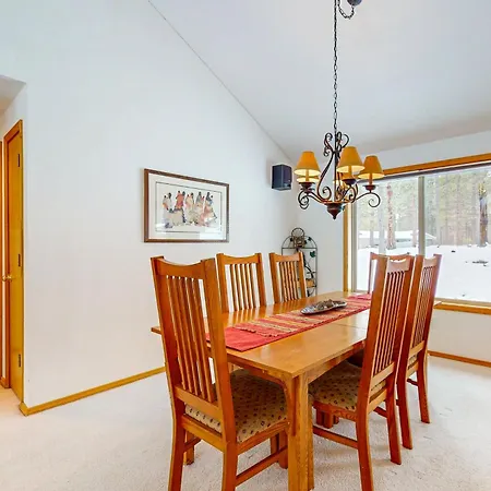 Cedar Lane 11 | Discover Sunriver-3