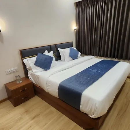 Hotel The Aeraj, Ahmedabad-3