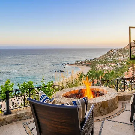 Beautiful Villa Fully Staffed & Steps From Swimmable Beach In Villas Del Mar-3