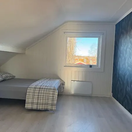 Beautiful Spacious Home W Garden-3