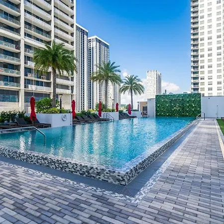 Lux 2BD Apt with Stunning Water Views-2
