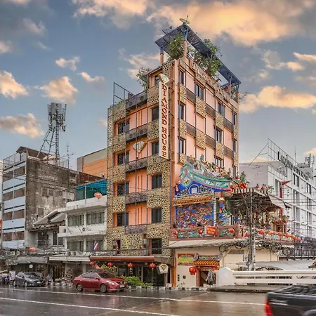 Collection O Diamond House Khaosan-2