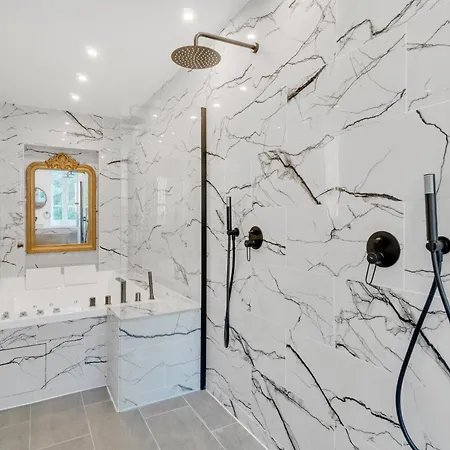 A- Aix'Capade & Spa - Jacuzzi-2