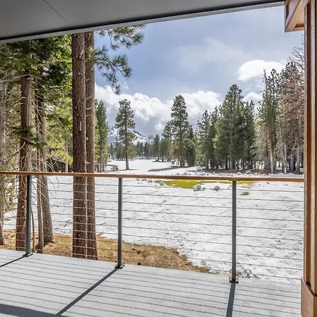 New Luxury 4Br /3Ba Obsidian Reserve #110 - Hot Tub, 2-Car Garage, Pool Table, Mount Views!-2