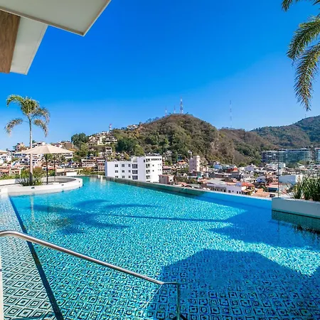 Luxury Dvine Stay, Rooftop Pool In Romantic Zone-2