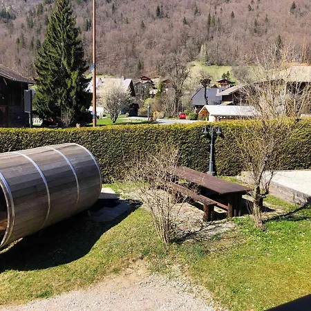Chalet Spacieux Avec Jacuzzi Et Sauna A Morzine, Animaux Acceptes - Fr-1-754-2-3