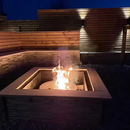Salty Sands Luxury Beach House-3