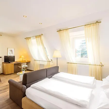 Hotel Sonnenhof-3
