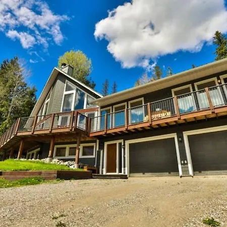 Dog Friendly Home On Ski Hill With Hot Tub By Stayin-2