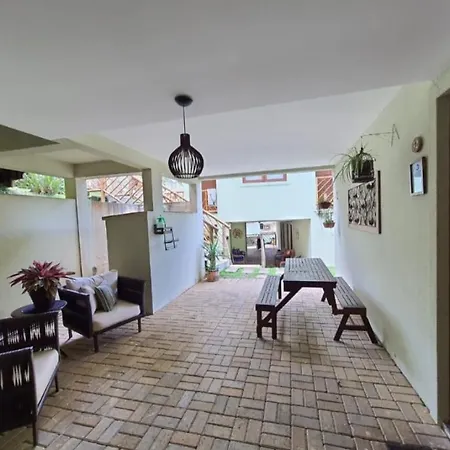 Residencia Em Condom, 1 Ou 2 Suites, Vista Para O Mar, Praia Do Curral, Ilhabela-3