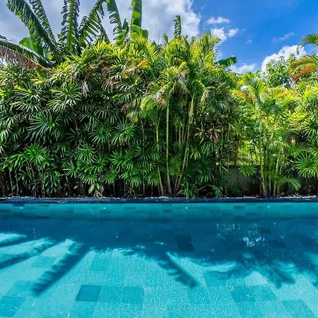 Massive 3Br Luxury Pool Mansion In Perrerenan-2