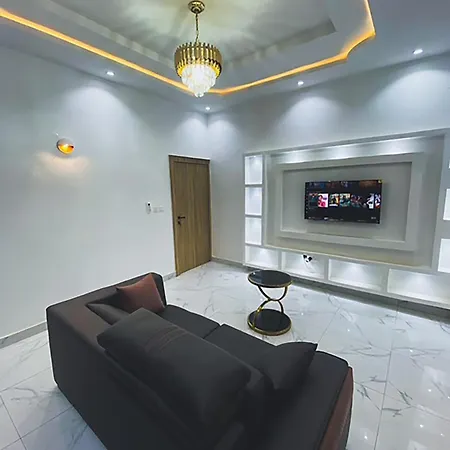 E-Vac Homes Exquisite Holiday Home-3