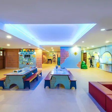 U Magic Palace-2