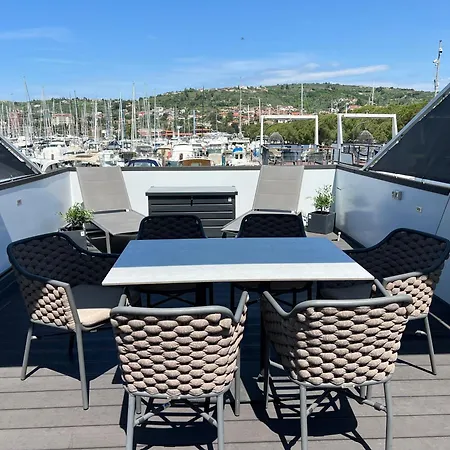 Floating House - Sea Suite-3