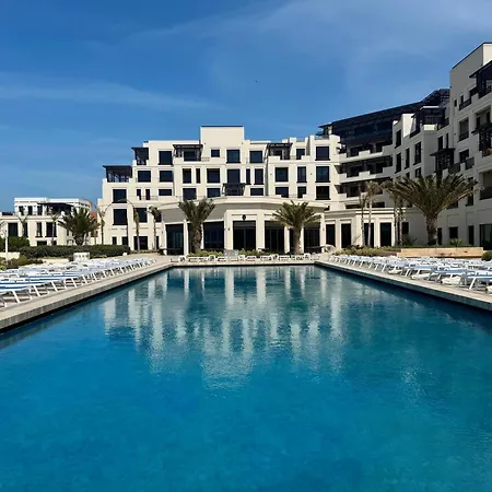 Luxury Sea View Apartment in Sea Breeze Grand-3